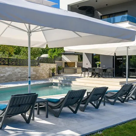 Villa Abba - Meerblick, Luxus Und Komfort An Der Suedostkueste Istriens