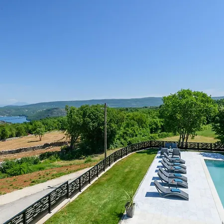 Villa Abba - Meerblick, Luxus Und Komfort An Der Suedostkueste Istriens Rakalj
